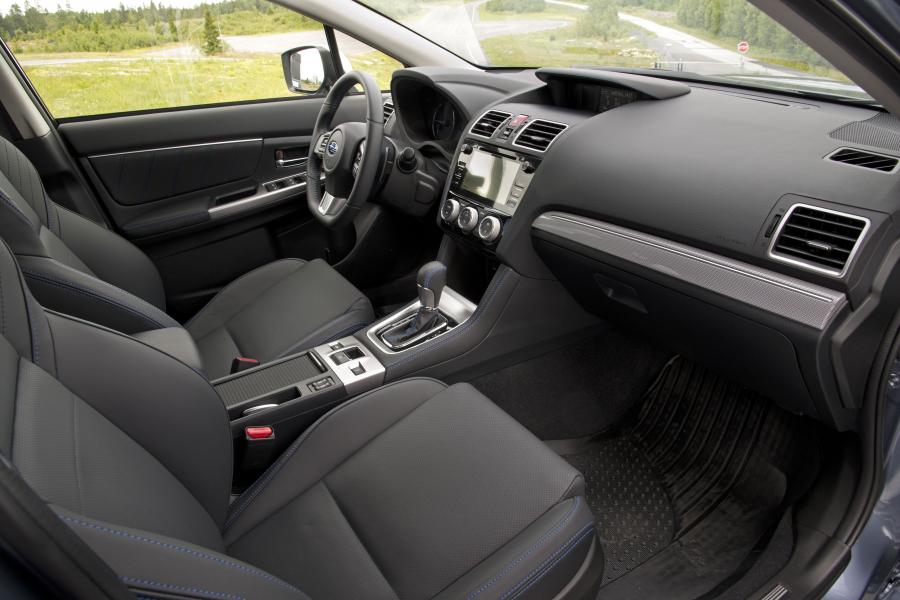 Интерьер Subaru Levorg 2015 года  (EU) (фото 36 из 40)